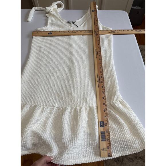 Green Envelope NWT White Textured Tie Strap Ruffle Hem Dress Size Medium Summer - Picture 8 of 9